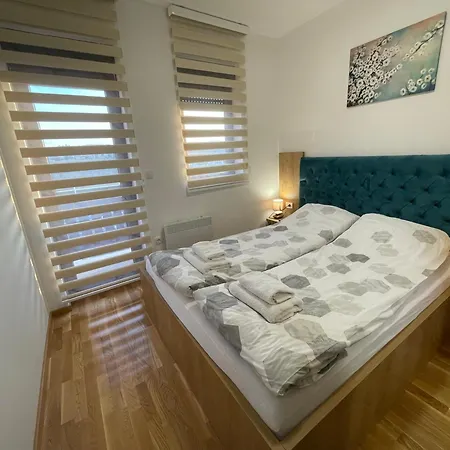 Plavi Bor زلاتيبور