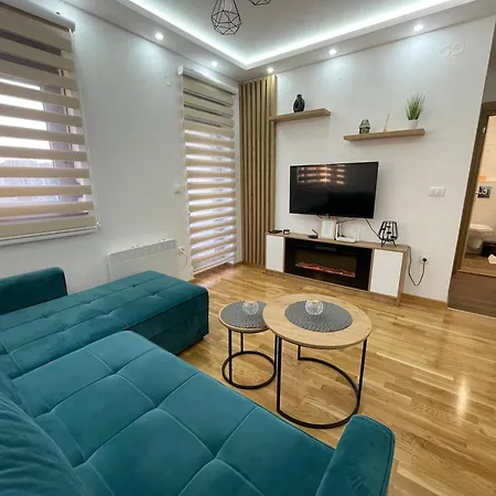 Plavi Bor * زلاتيبور