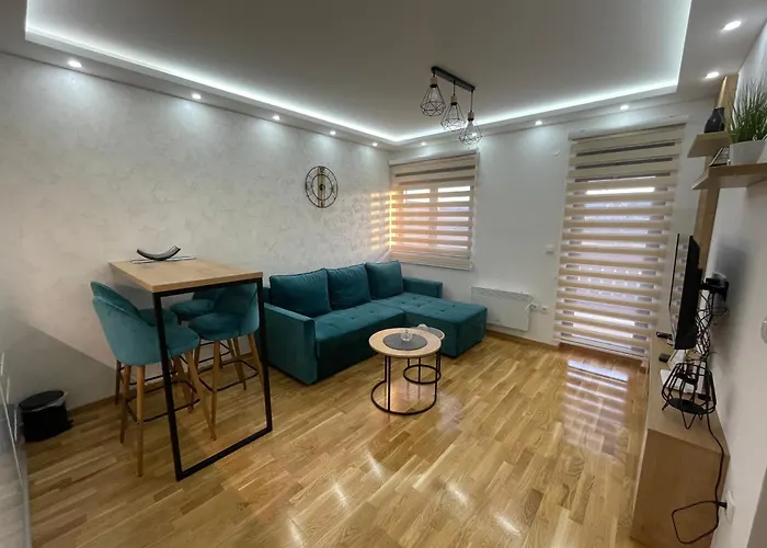 Plavi Bor アパート *