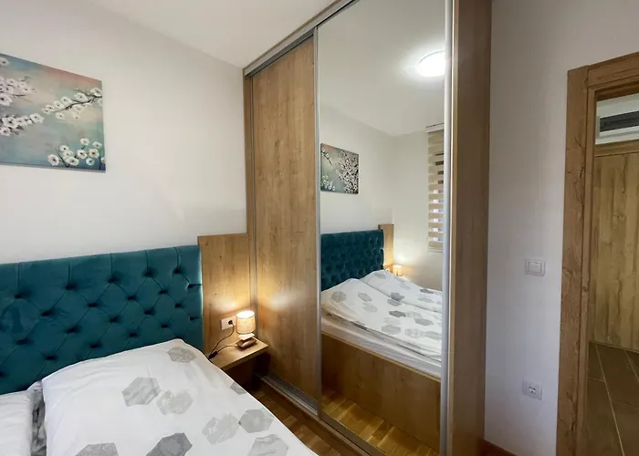 アパート Plavi Bor ズラティボール